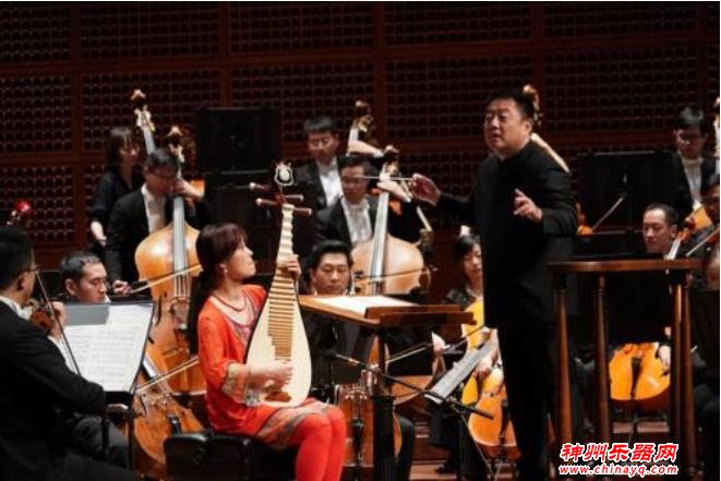 琵琶响起的一瞬间，西洋乐器都安静了