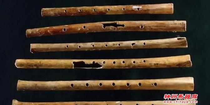 古董承载的历史，来自远古的天籁，八千年前的骨笛惊艳了世界
