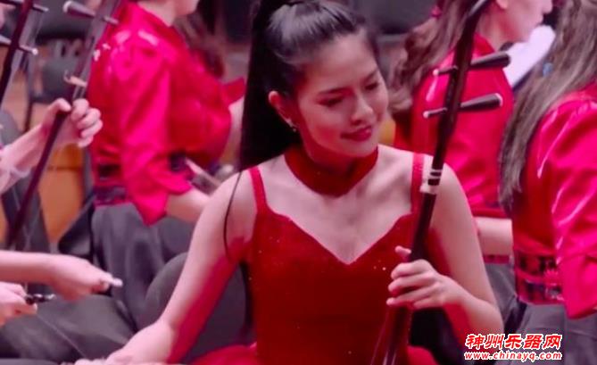 “陈氏二胡”三代演奏家同台，《战马奔腾》致敬骑兵精神