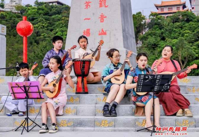 小四弦演奏悠扬乐章，东莞观音山轻歌曼舞