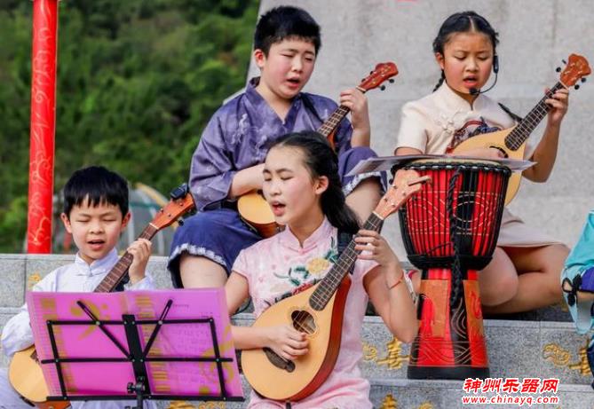 小四弦演奏悠扬乐章，东莞观音山轻歌曼舞