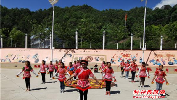 云南江川特色民族学校：传承彝族特色文化