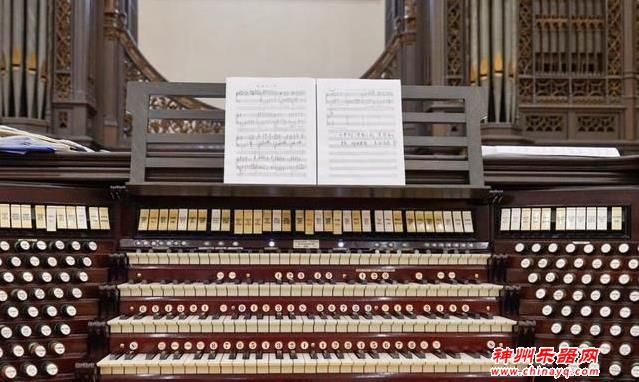 亚洲“最大”的管风琴在厦门