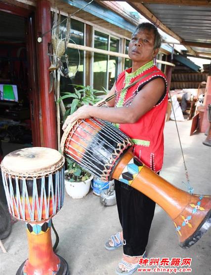 民间手工艺制作助脱贫增收