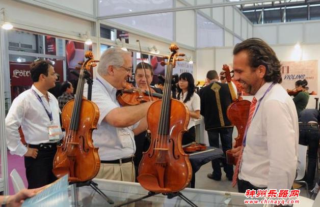 老人学什么乐器比较好？