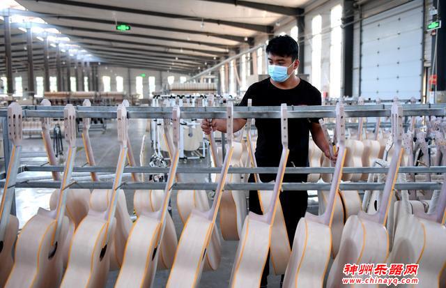 乐器产业脱贫致富