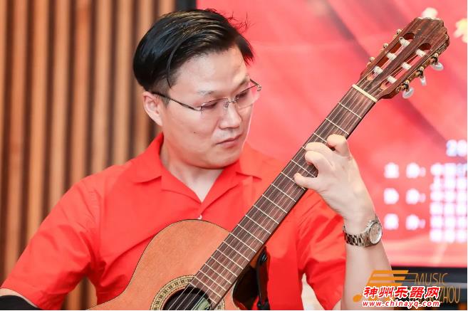 第五届中国吉他产业峰会在广州顺利举行！