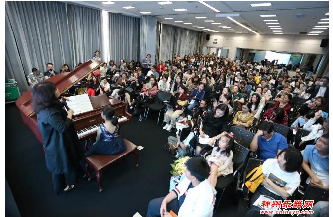 乘风破浪，逆势开局，激昂旋律开启燃情十月上海乐器展