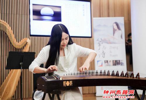 这乐器，可与西洋乐器同台竞技，更承载着东方美学的“惆怅之美”