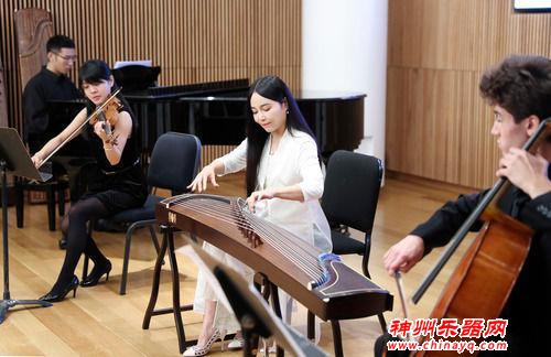 这乐器，可与西洋乐器同台竞技，更承载着东方美学的“惆怅之美”