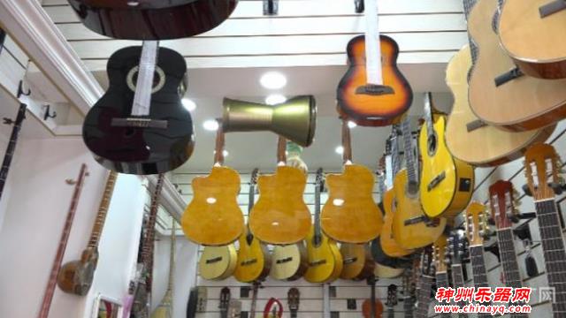 传统乐器“奏响”幸福生活