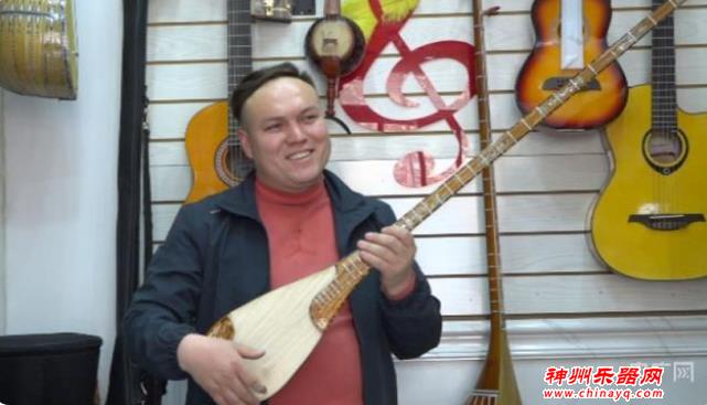传统乐器“奏响”幸福生活