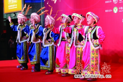 推动社会公共公益事业发展