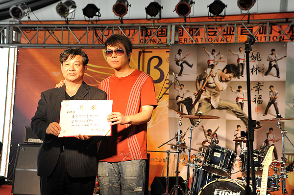 2011中国电声乐器行业10大事件