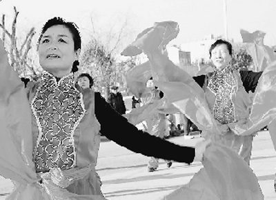 农民免费组织并参与演出丰富乡村生活