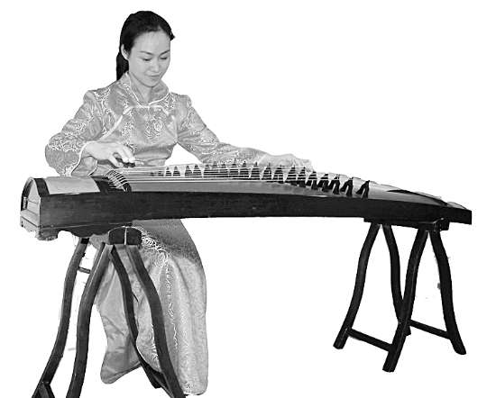 潮州筝代代传承&ldquo;山花&rdquo;开遍濠江