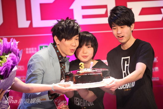 TOP排行榜评选启动 林俊杰何洁回顾星路历程