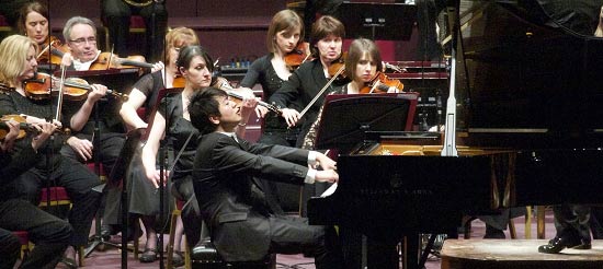 郎朗音乐会亮相伦敦 “挑战”贝多芬