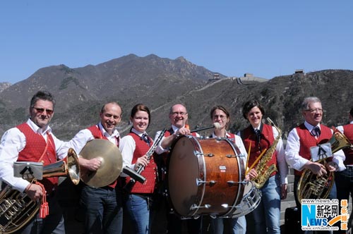 中奥友谊文化交流音乐会奏响居庸关长城