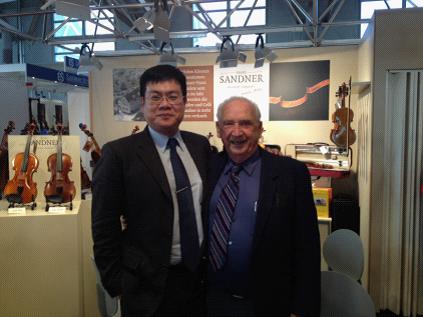 法兰山德钢琴亮相2012德国法兰克福乐器展 -