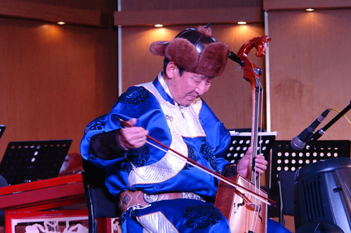 内蒙古马头琴乐团在蒙古国举行专场音乐会