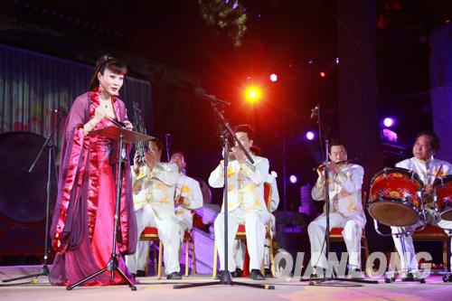 戒台寺举办首届“戒台梵音”古乐音乐会(组图)