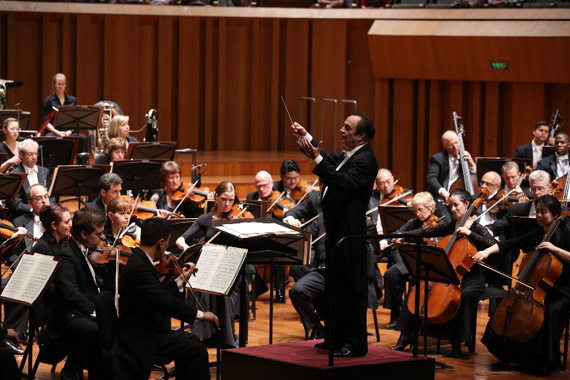 费城交响音乐周渐入佳境 迪图瓦率团震撼大剧院