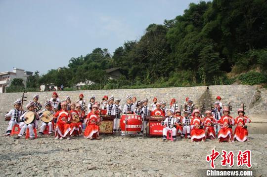 湖北建始民间&ldquo;丝弦锣鼓&rdquo;被誉为土家交响乐