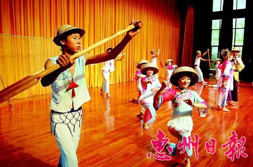 惠东选三曲目参加省民歌会