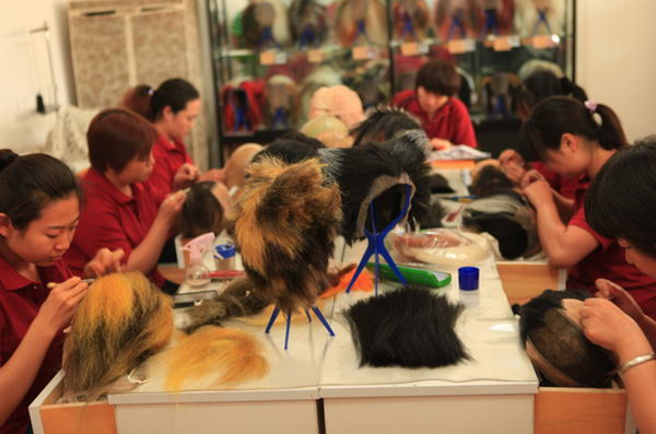 猫的假发均按照每个演员的头型特别定做