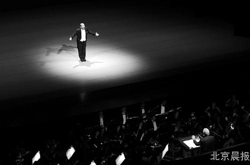 世界歌剧声乐大赛落幕 多明戈执棒甘当配角