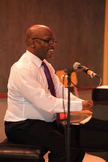 美国著名爵士钢琴大师Theodis  Rodgers做客北京现代音乐学院大师讲堂