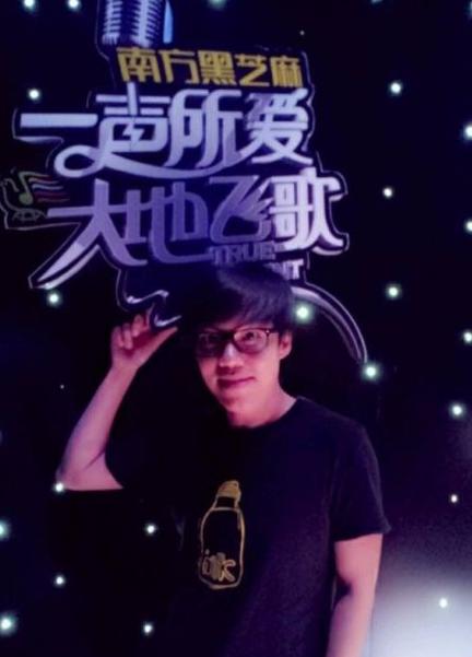 广西卫视民歌节启动选手何奕超常发挥顺利晋级