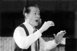 谢文经：海南民间音乐守护者 唱到生命最后一刻