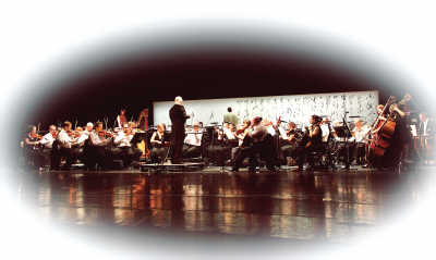 李斌权在恢弘的交响乐中书写&ldquo;沁园春&middot;雪&rdquo;