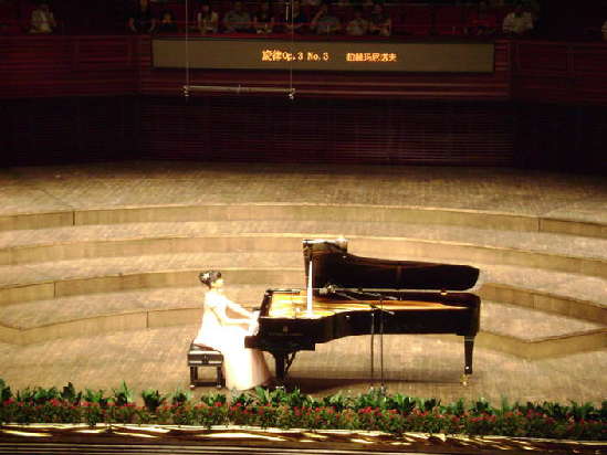 钢琴公主王诗然维也纳光彩绽放