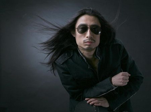 “现场之王”谢天笑国庆助阵安达音乐节