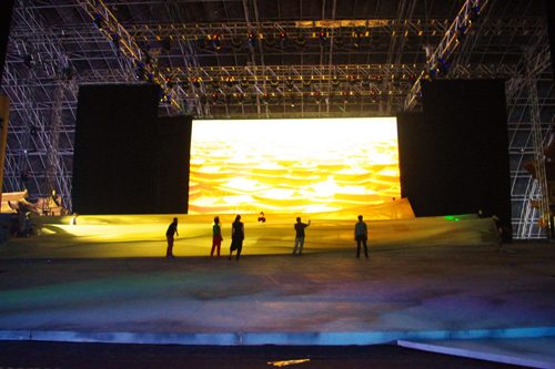 按照国家大剧院舞台搭建的11排练舞台