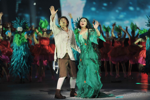 吴克群带谭晶脱离纠缠