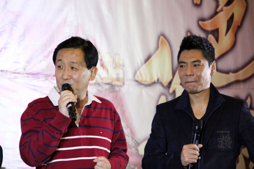 屠洪刚和总导演梁天现场讲述演唱会的新变化