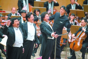 &ldquo;中国三高&rdquo;与北交在德国演出。学军摄 