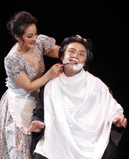 上海喜歌剧展演 歌剧牵手滑稽戏走“市井路线”