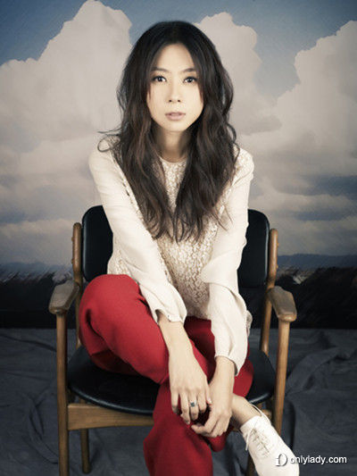 音乐才女腕儿必备造型 吉他