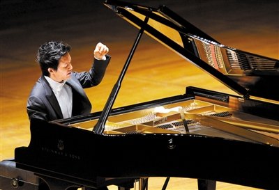 &ldquo;钢琴王子&rdquo;李云迪 献艺国家大剧院