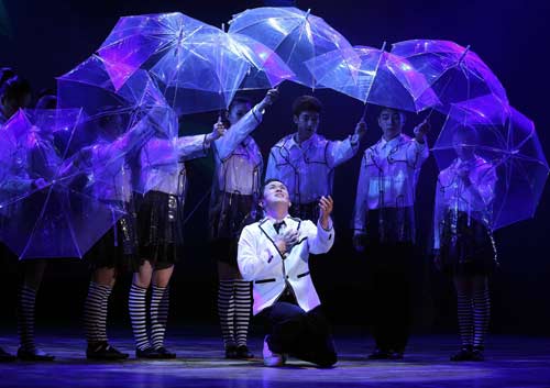 音乐剧《桌的琴》演出剧照。王小超