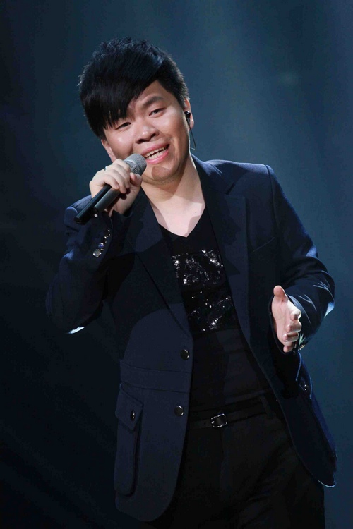 梁宏达力挺的歌手常石磊