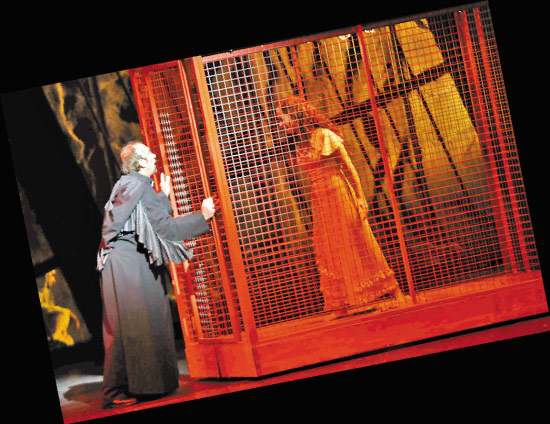 经典音乐剧《巴黎圣母院》有咏叹调 也有摇滚乐