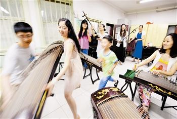 免费赠乐器圆了艺术梦