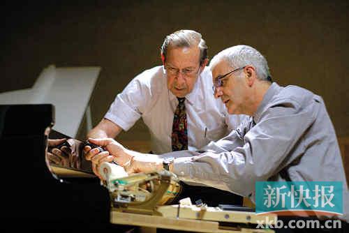 史提芬·默勒 广州具备造好钢琴的一切条件