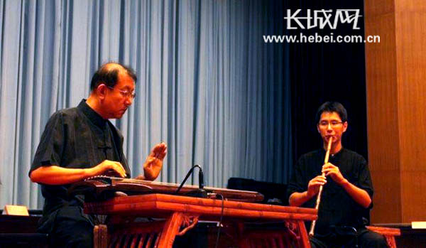古琴音乐文化交流会暨全国名家古琴展在石举行